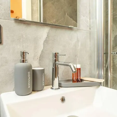 10 Minuti Dal Centro - Il Bambu Modern Apartment Lägenhet *
